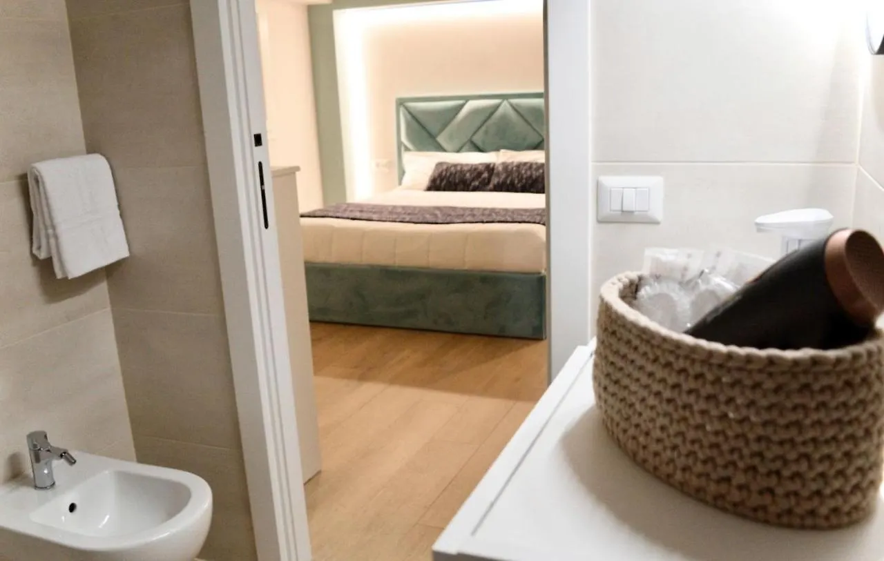 Guest House Domus Gratia Russo Rome 0*,  Italy